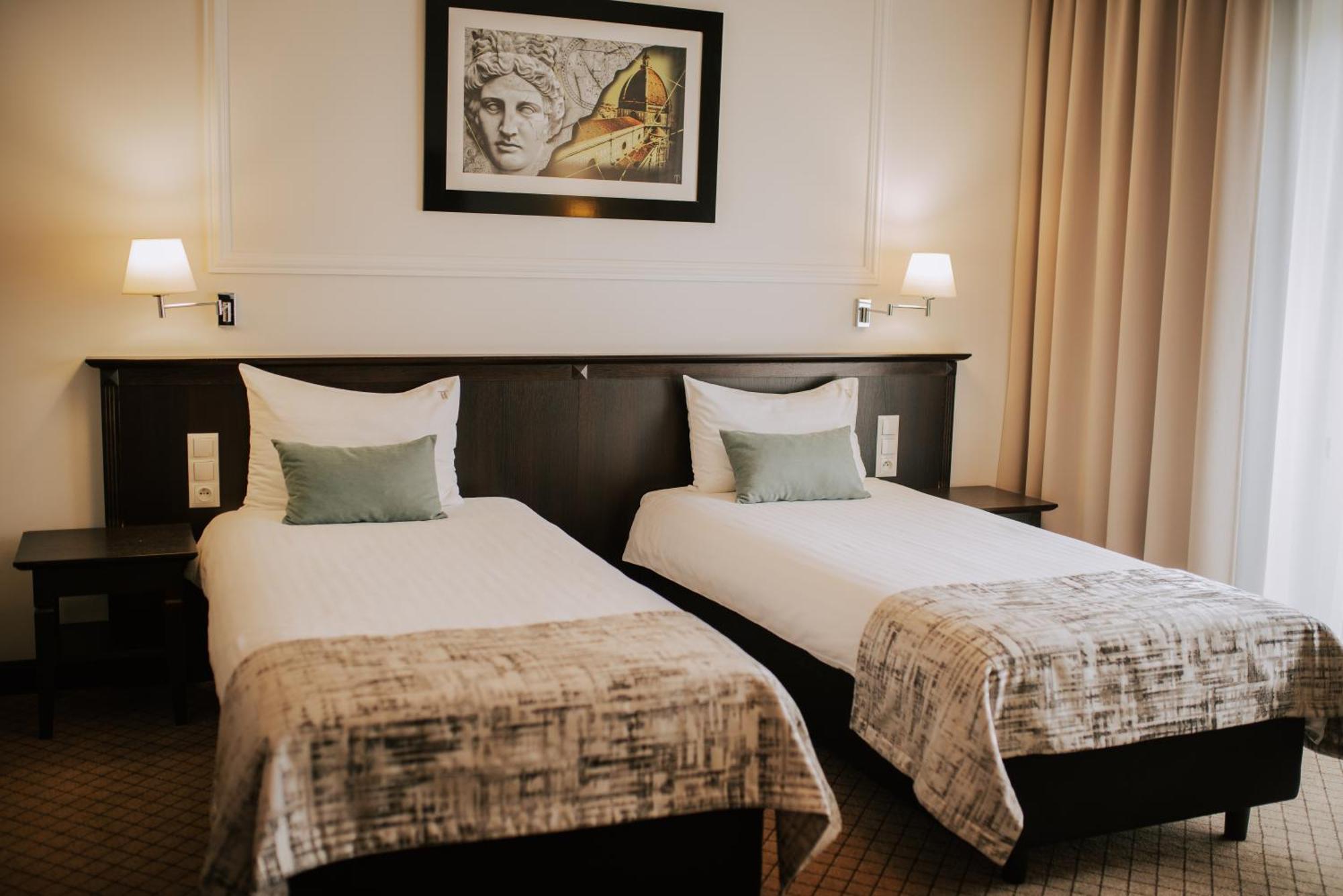 Hotel Toscania Włoszakowice Extérieur photo