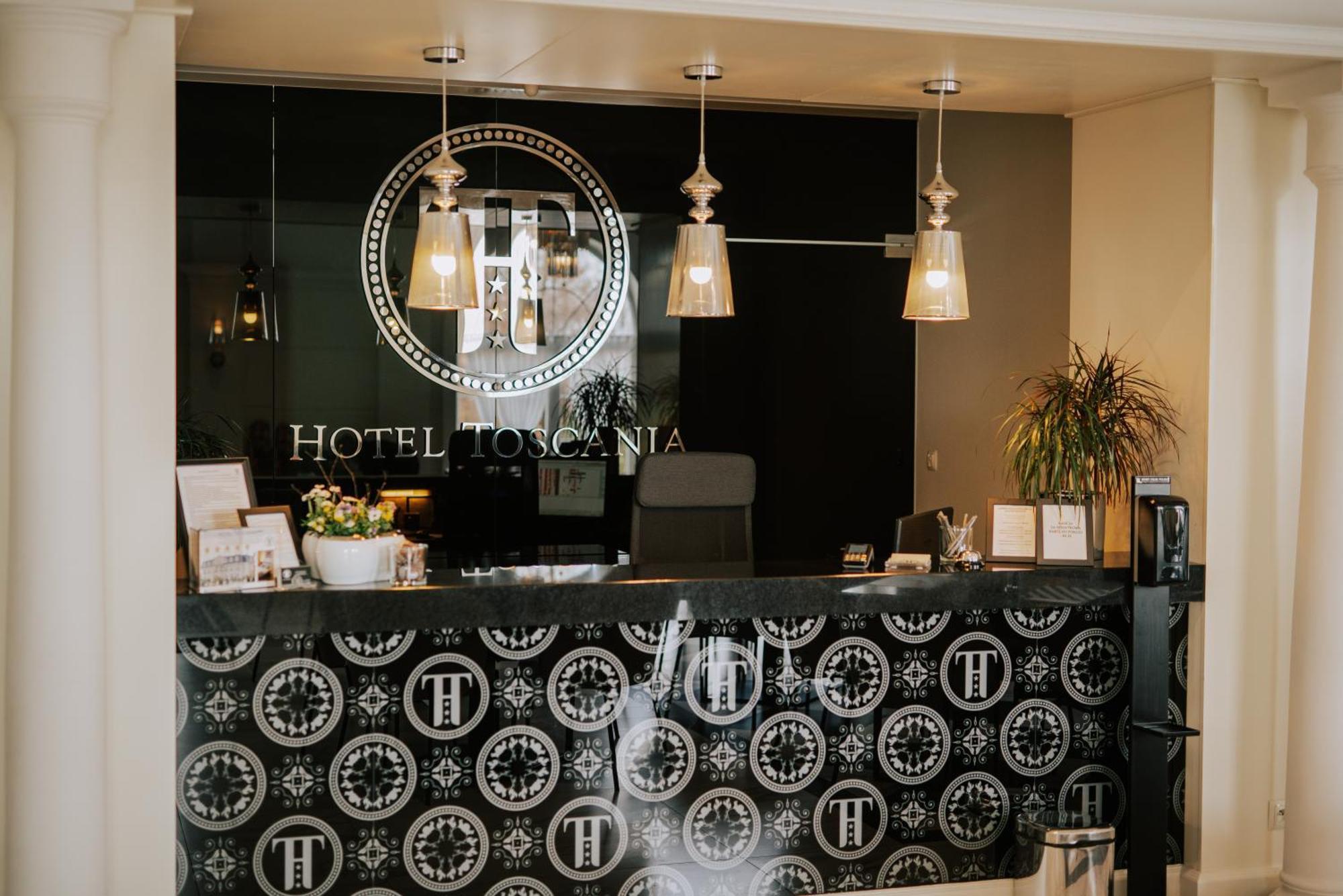 Hotel Toscania Włoszakowice Extérieur photo
