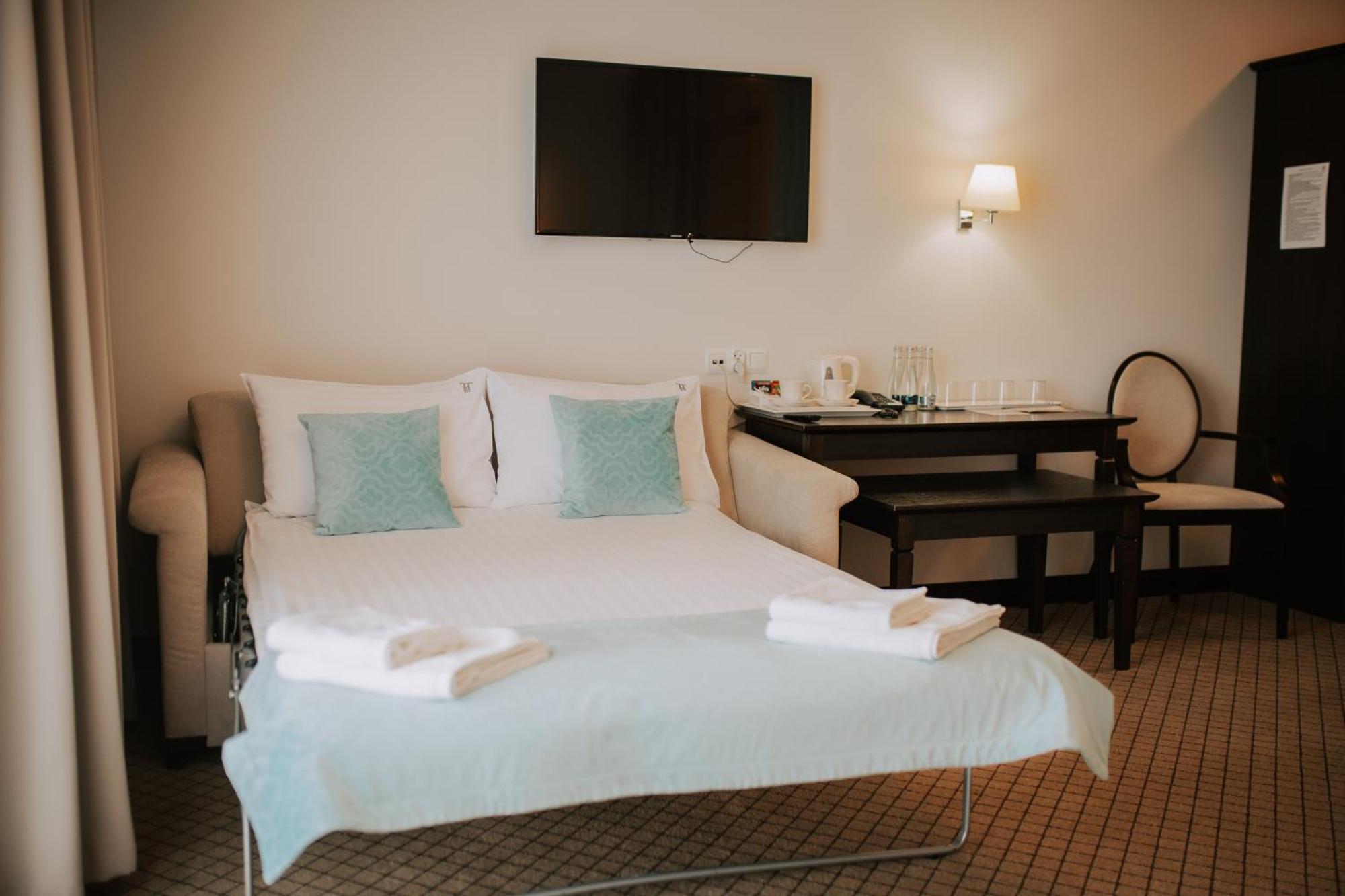 Hotel Toscania Włoszakowice Extérieur photo