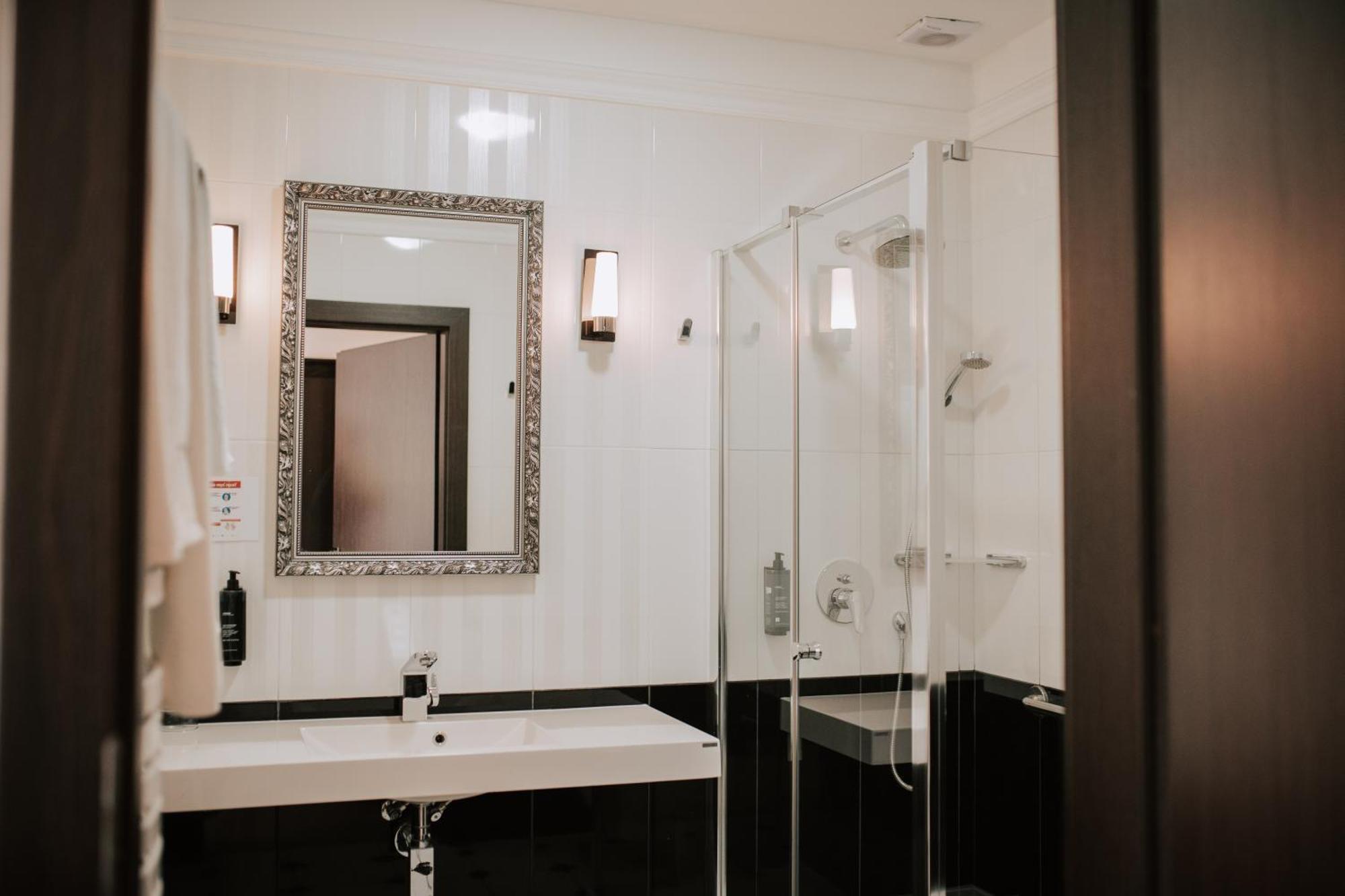 Hotel Toscania Włoszakowice Extérieur photo