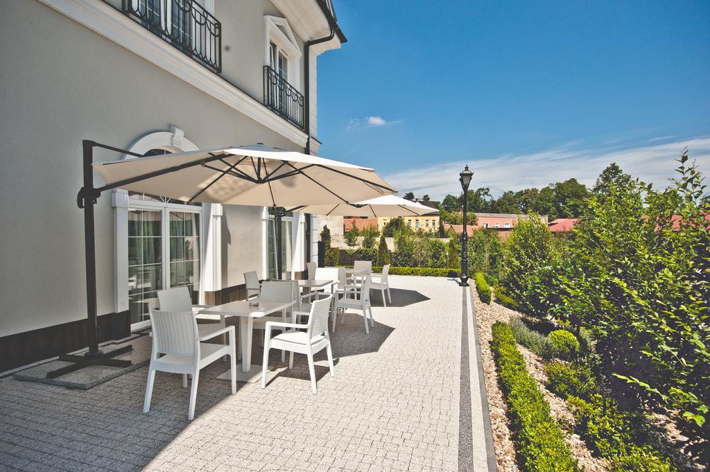 Hotel Toscania Włoszakowice Extérieur photo
