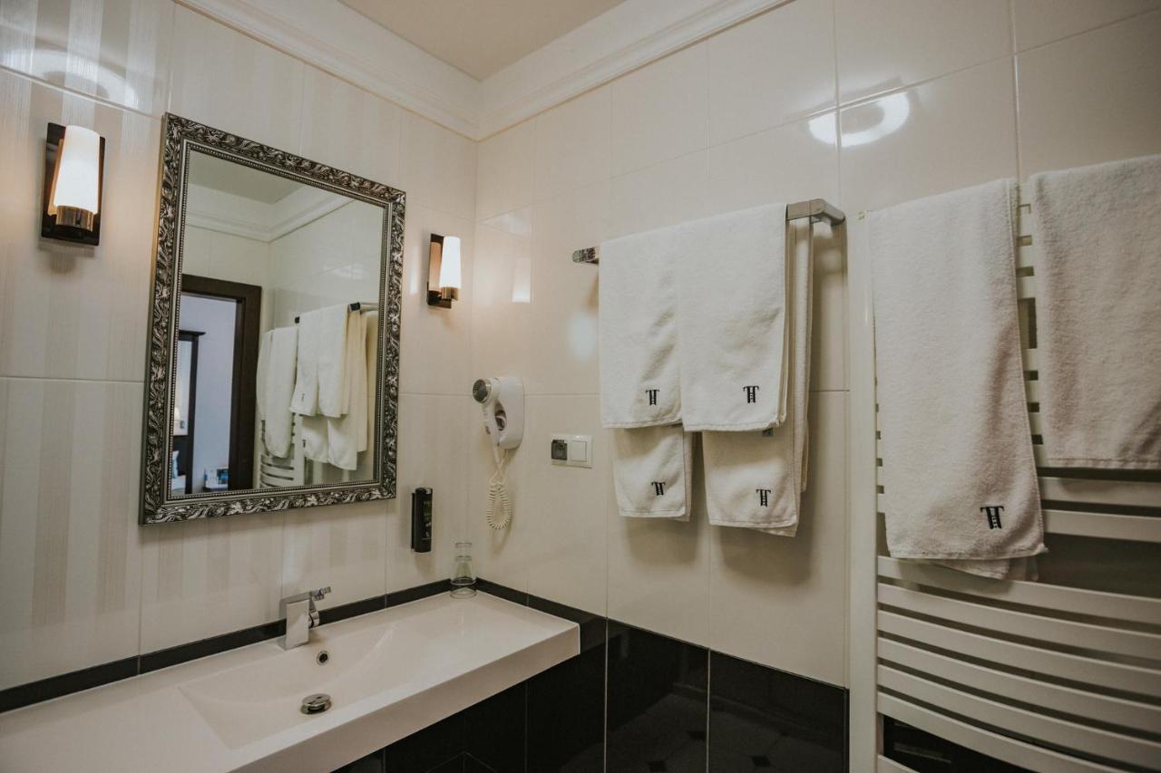 Hotel Toscania Włoszakowice Extérieur photo